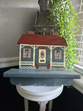 Vtg House Shape Wall Shelf